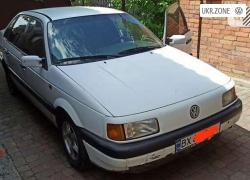 Седан Volkswagen Passat III (B3) 1990 в Хмельницком
