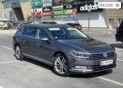 Универсал 5 дверей Volkswagen Passat 2015 в Львове