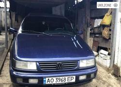 Седан Volkswagen Passat 1996 у Великому Березному