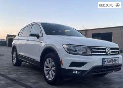 Внедорожник 5 дверей Volkswagen Tiguan II 2017 в Полтаве