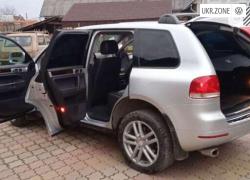 Позашляховик 5 дверей Volkswagen Touareg I 2003 у Тячеві