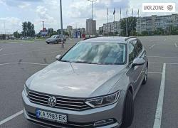 Универсал 5 дверей Volkswagen Passat 2015 в Киеве