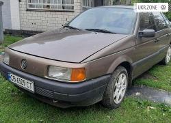 Седан Volkswagen Passat III (B3) 1989 в Ичне