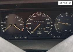 Седан Volkswagen Passat III (B3) 1990 в Калуше