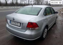 Седан Volkswagen Polo V 2012 в Мурованых Куриловцах