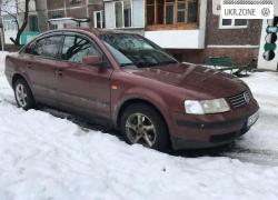 Седан Volkswagen Passat 1997 в Чернигове