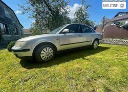 Седан Volkswagen Passat V (B5) 1998 в Львове
