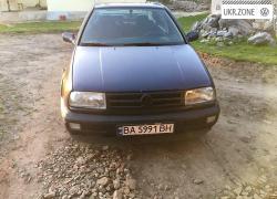 Седан Volkswagen Vento I 1992 в Голованевске