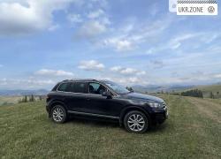 Позашляховик 5 дверей Volkswagen Touareg II 2013 у Києві