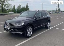 Внедорожник 5 дверей Volkswagen Touareg 2014 в Луцке