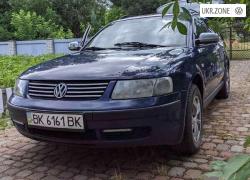 Універсал 5 дверей Volkswagen Passat 2000 у Рівному