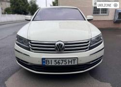 Седан Volkswagen Phaeton I Рестайлинг 2011 в Кременчуге