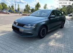 Седан Volkswagen Jetta 2015 в Ивано-Франковске