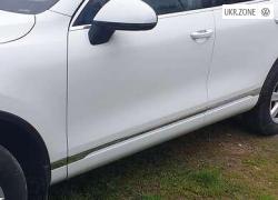 Внедорожник 5 дверей Volkswagen Touareg II 2013 в Житомире