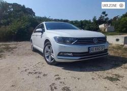 Универсал 5 дверей Volkswagen Passat 2015 в Кривом Роге