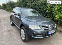 Позашляховик 5 дверей Volkswagen Touareg I 2004 у Полтаві