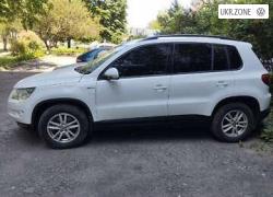 Внедорожник 5 дверей Volkswagen Tiguan I 2008 в Кривом Роге