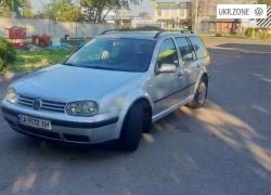 Универсал 5 дверей Volkswagen Golf IV 2001 в Черкассах