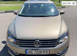 Седан Volkswagen Passat 2014 в Кривом Роге