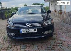 Седан Volkswagen Passat 2015 в Львове