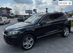 Внедорожник 5 дверей Volkswagen Touareg II 2012 в Чорткове