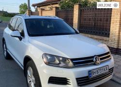 Внедорожник 5 дверей Volkswagen Touareg II 2012 в Измаиле