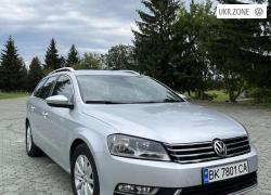 Седан Volkswagen Passat VII (B7) 2011 в Дубно