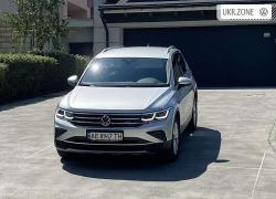 Внедорожник 5 дверей Volkswagen Tiguan 2021 в Днепре