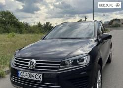 Позашляховик 5 дверей Volkswagen Touareg II Рестайлінг 2017 у Києві