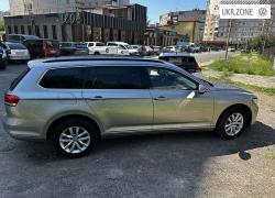 Универсал 5 дверей Volkswagen Passat VIII (B8) 2017 в Луцке
