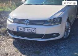 Седан Volkswagen Jetta VI 2012 в Вараше
