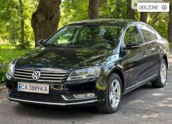 Седан Volkswagen Passat 2014 в Умане