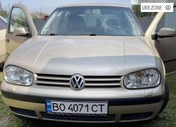 Volkswagen Golf 2002 в Бучаче