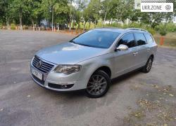 Універсал 5 дверей Volkswagen Passat 2005 у Звенигородці