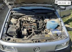 Седан Volkswagen Passat III (B3) 1990 в Старом Самборе