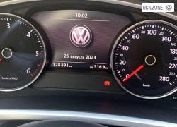 Позашляховик 5 дверей Volkswagen Touareg 2014 у Любарі