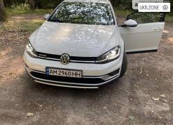 Универсал 5 дверей Volkswagen Golf VII Рестайлинг 2018 в Житомире