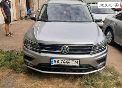 Внедорожник 5 дверей Volkswagen Tiguan II 2019 в Киеве