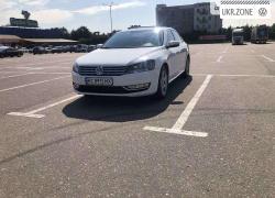 Седан Volkswagen Passat VII (B7) 2013 в Львове