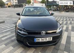 Седан Volkswagen Jetta VI 2013 в Ужгороде
