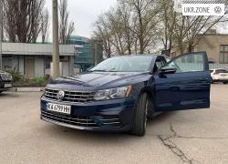 Седан Volkswagen Passat VIII (B8) 2018 в Киеве