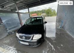 Компактвэн Volkswagen Touran 2006 в Долине