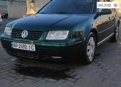 Седан Volkswagen Bora I 1999 в Запорожье