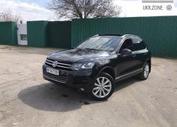 Позашляховик 5 дверей Volkswagen Touareg II 2013 у Запоріжжі