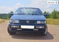 Седан Volkswagen Passat 1996 в Репках