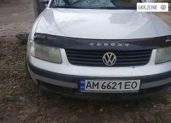 Седан Volkswagen Passat V (B5) 1999 в Коростене
