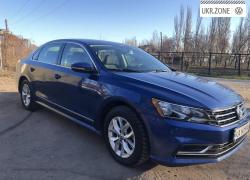 Седан Volkswagen Passat VIII (B8) 2016 в Киеве
