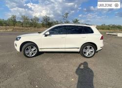 Внедорожник 5 дверей Volkswagen Touareg II 2012 в Днепре