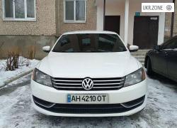 Седан Volkswagen Passat VII (B7) 2013 в Черновцах