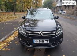 Внедорожник 5 дверей Volkswagen Tiguan II 2017 в Одессе
